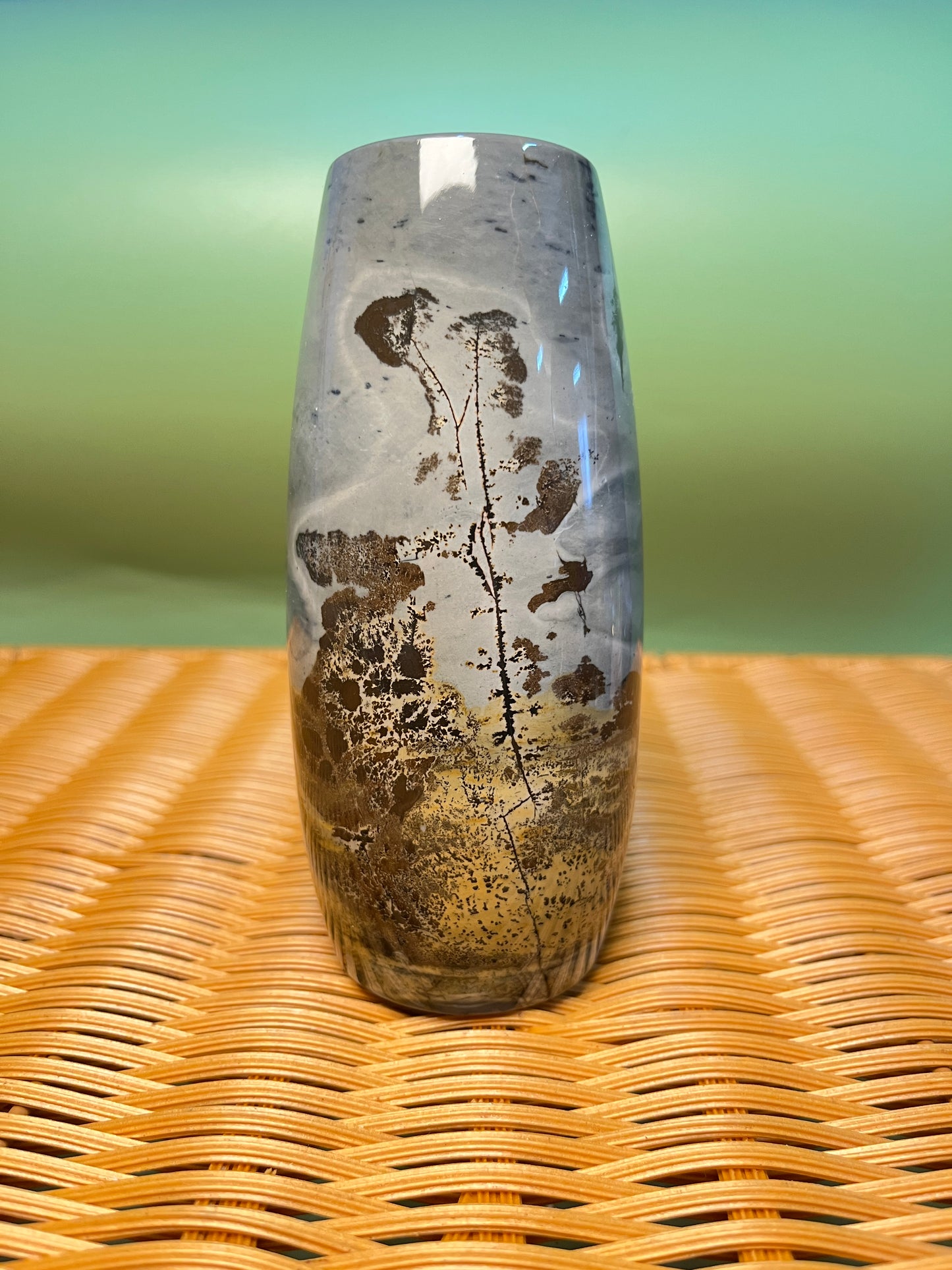 Picture jasper vase F1015