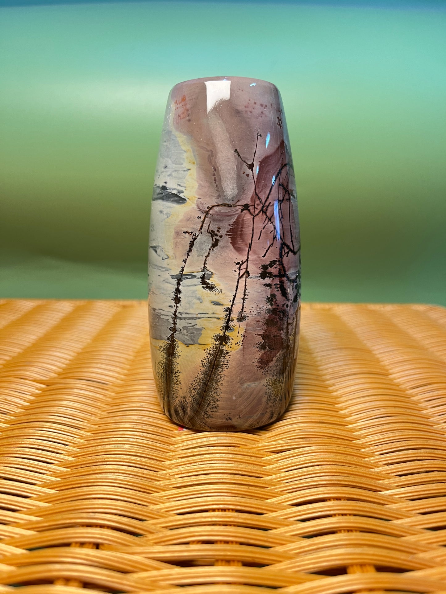 Picture jasper vase F1001