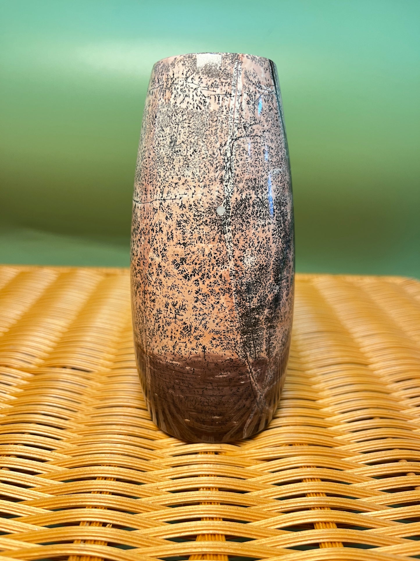Picture jasper vase F1014