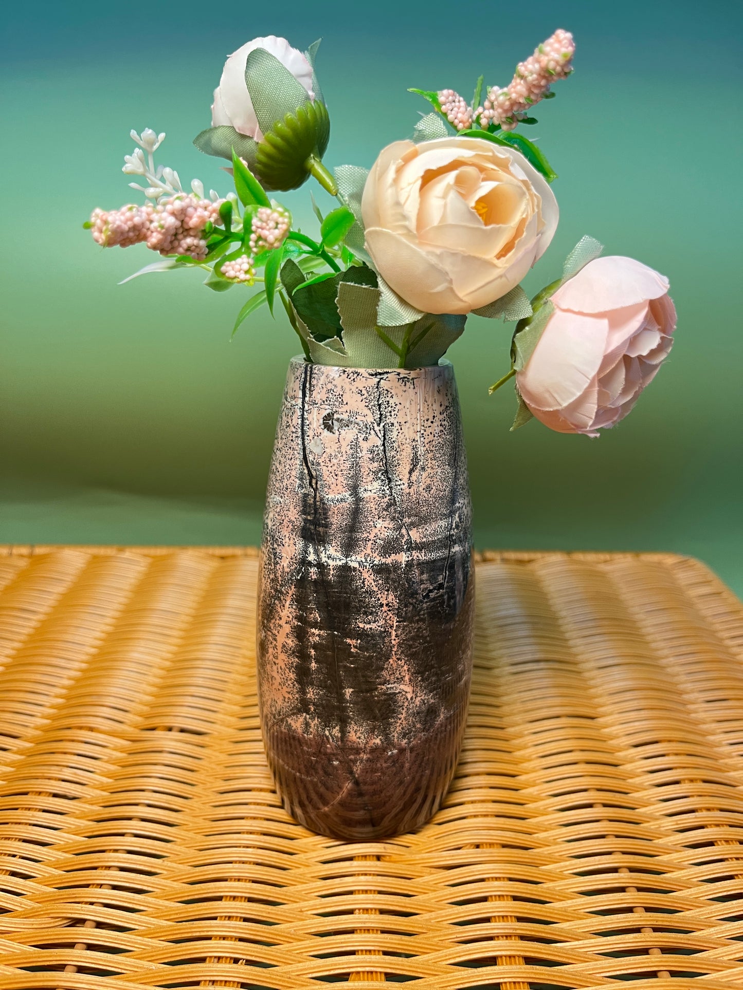 Picture jasper vase F1014