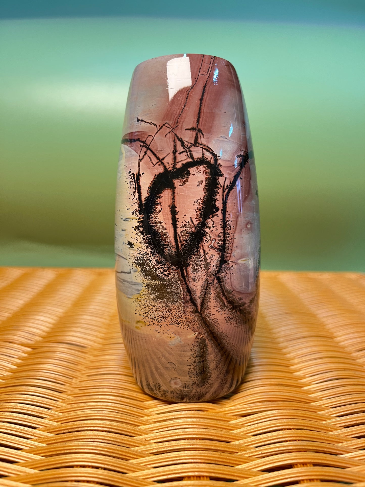 Picture jasper vase F1005