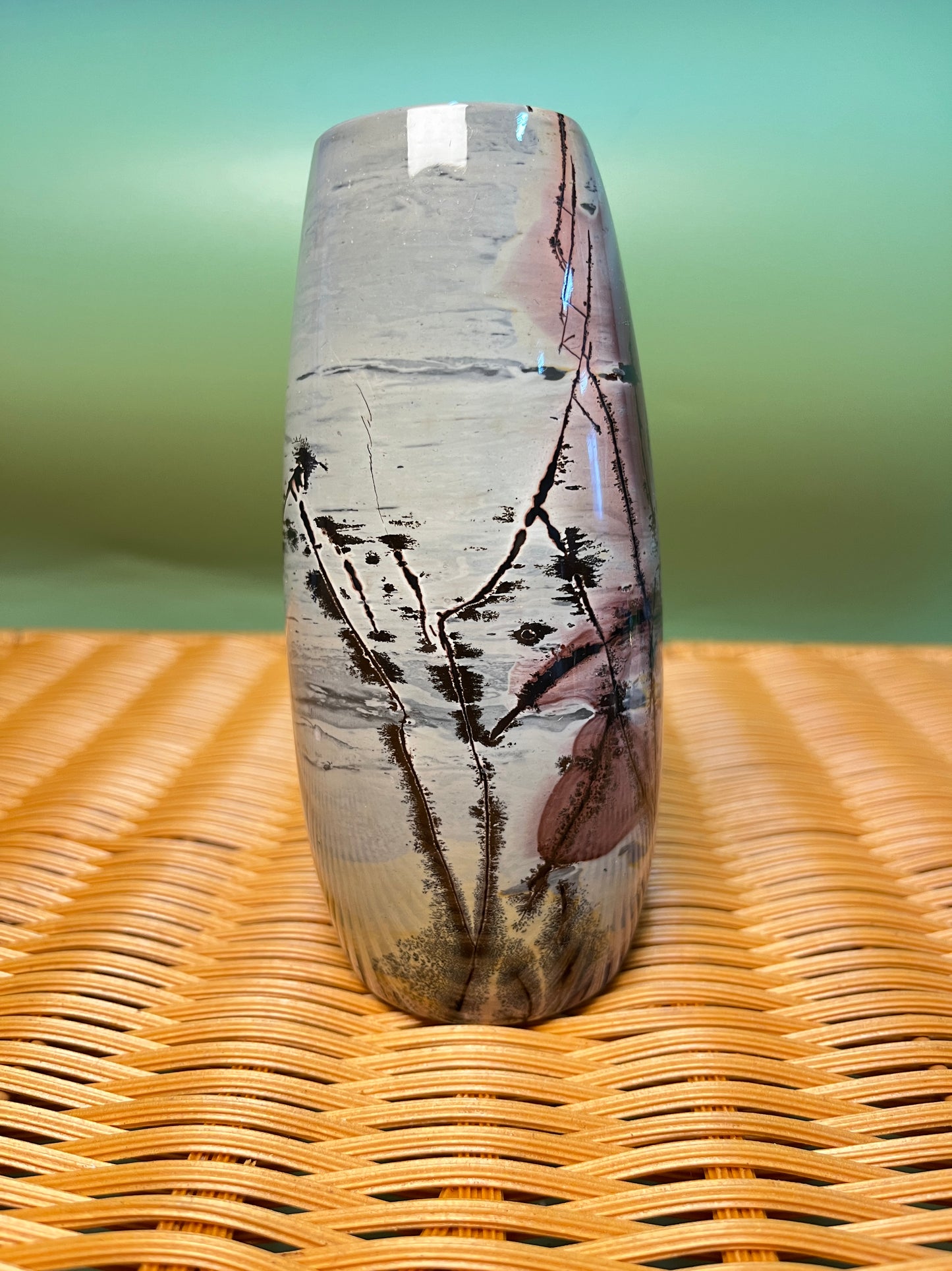 Picture jasper vase F1013
