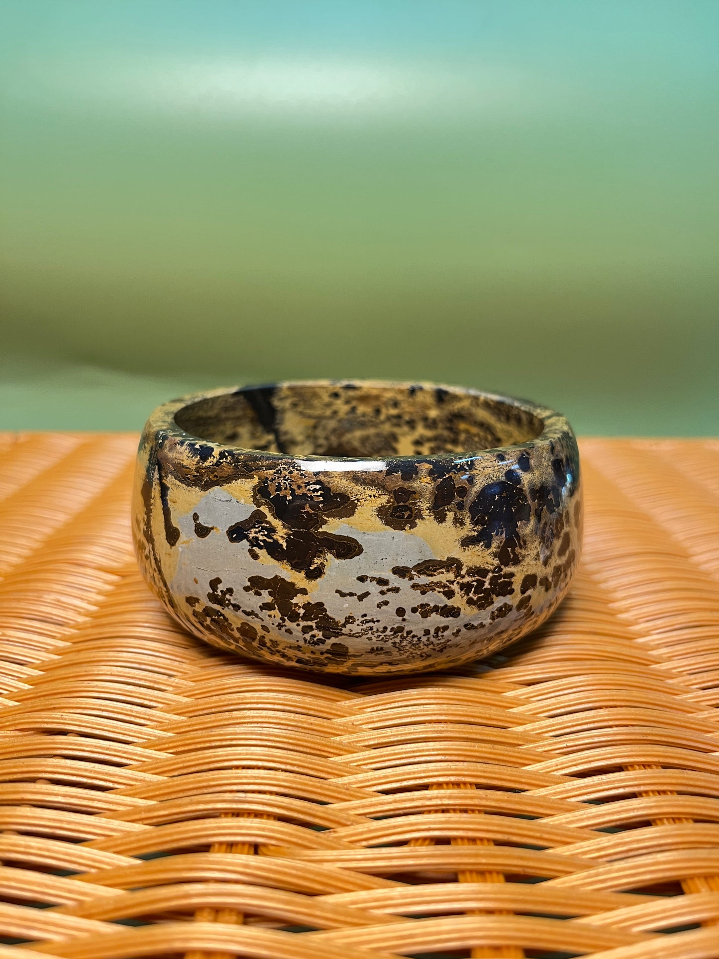 Picture jasper bowl G1002
