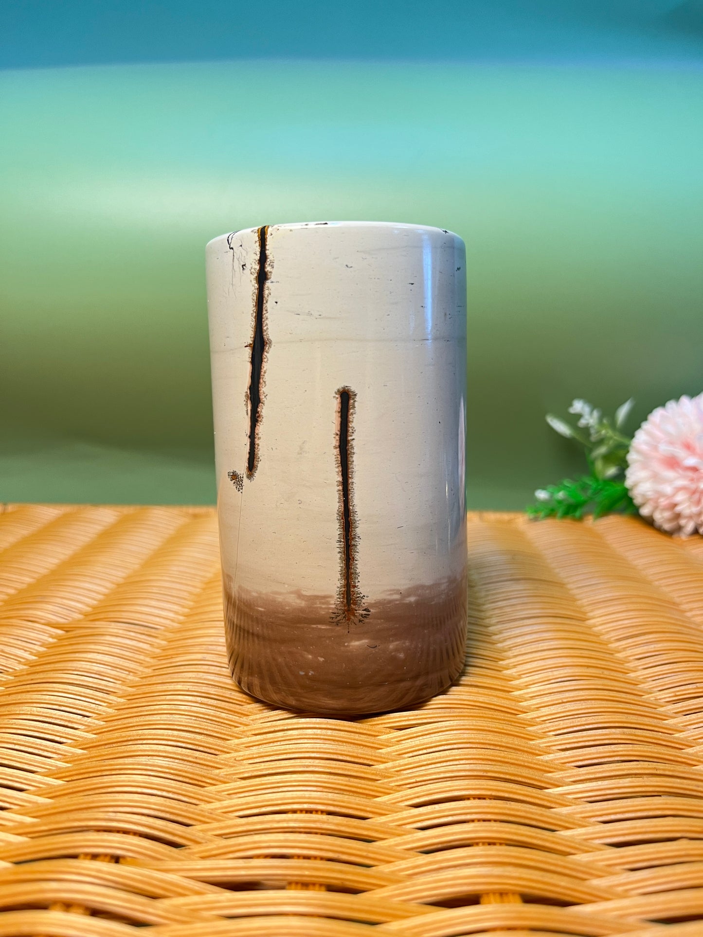 E1006 Picture jasper pen holder