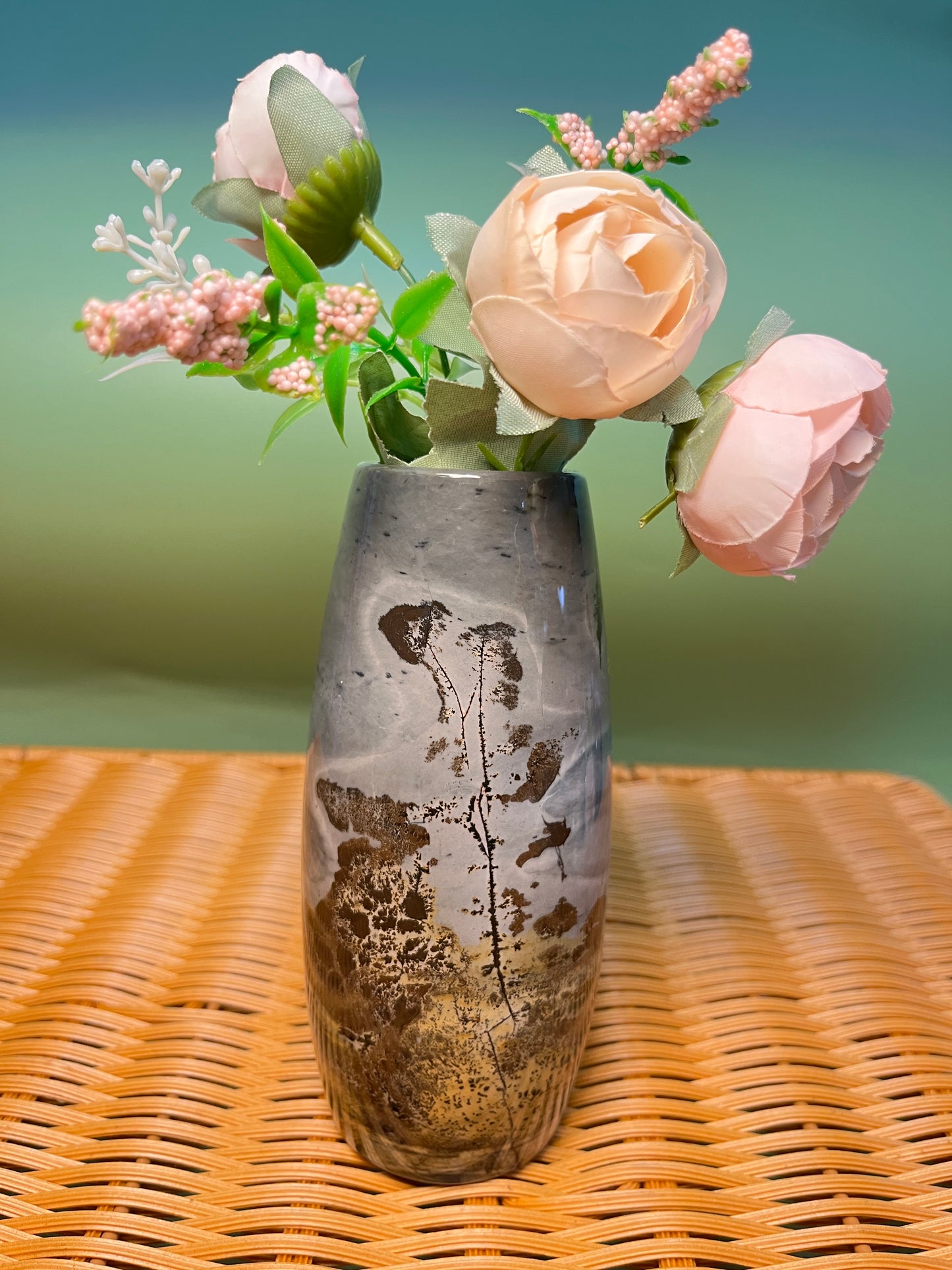 Picture jasper vase F1015