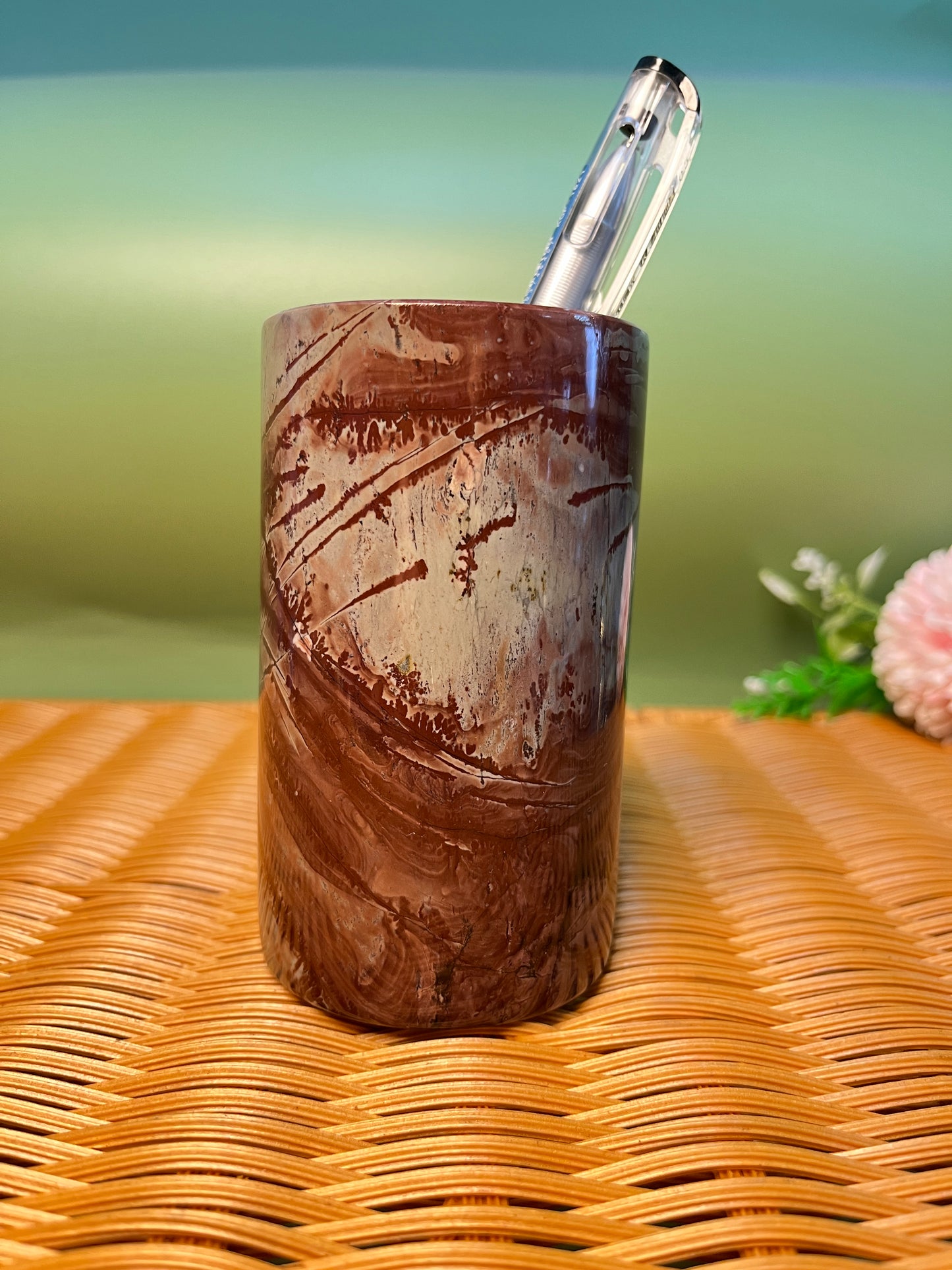 E1001 Picture jasper pen holder