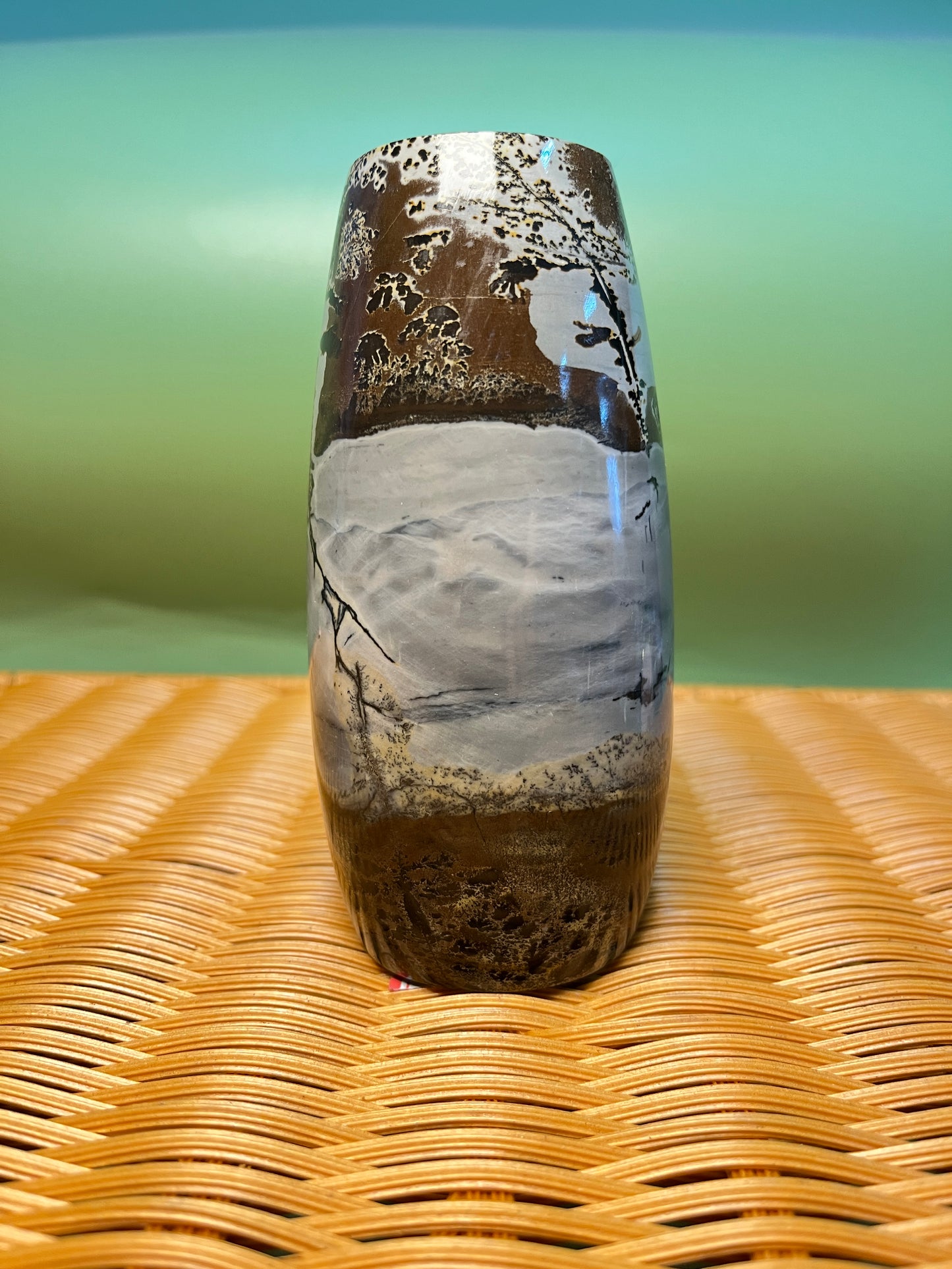 Picture jasper vase F1007