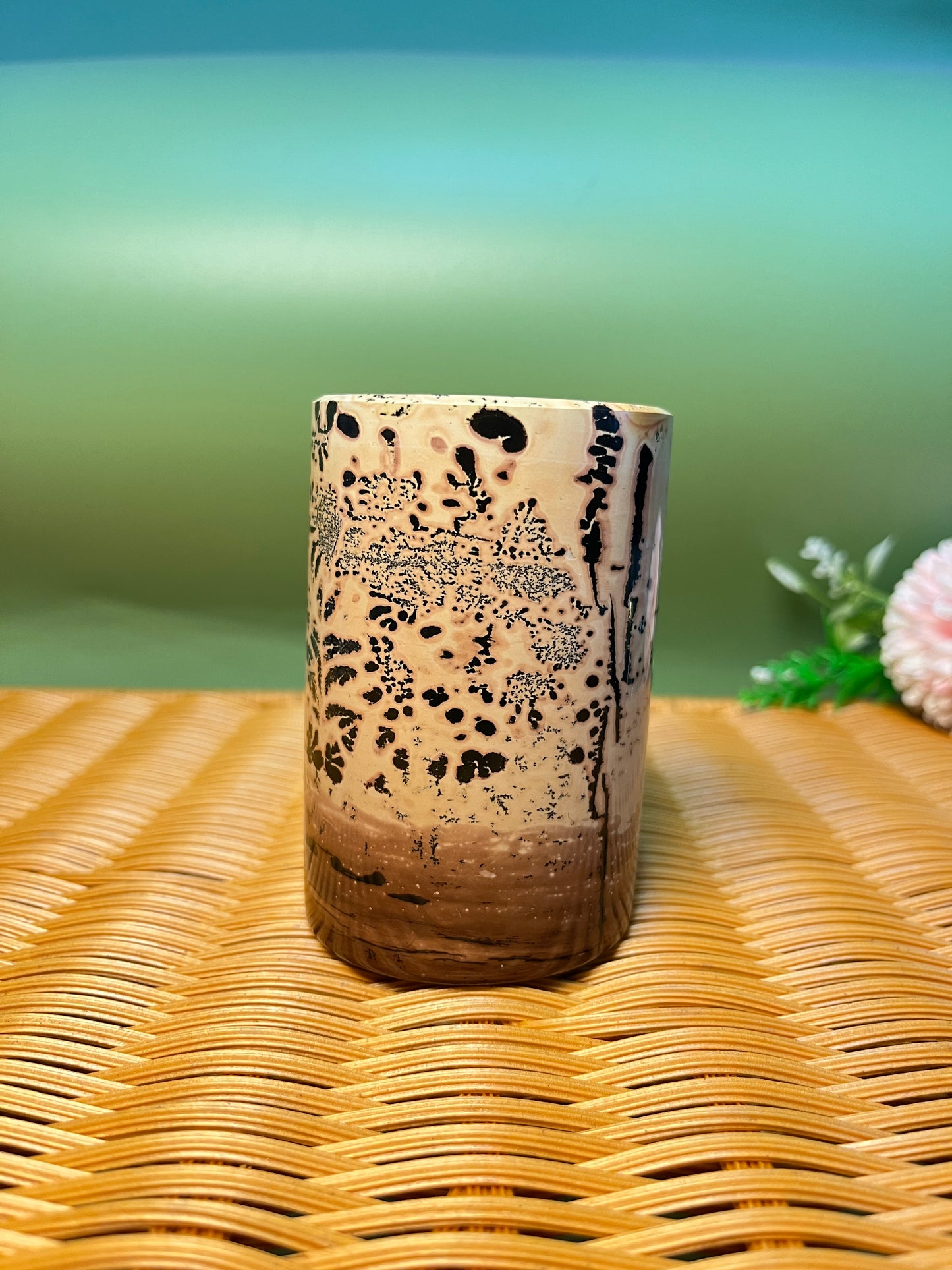 E1003 Picture jasper pen holder