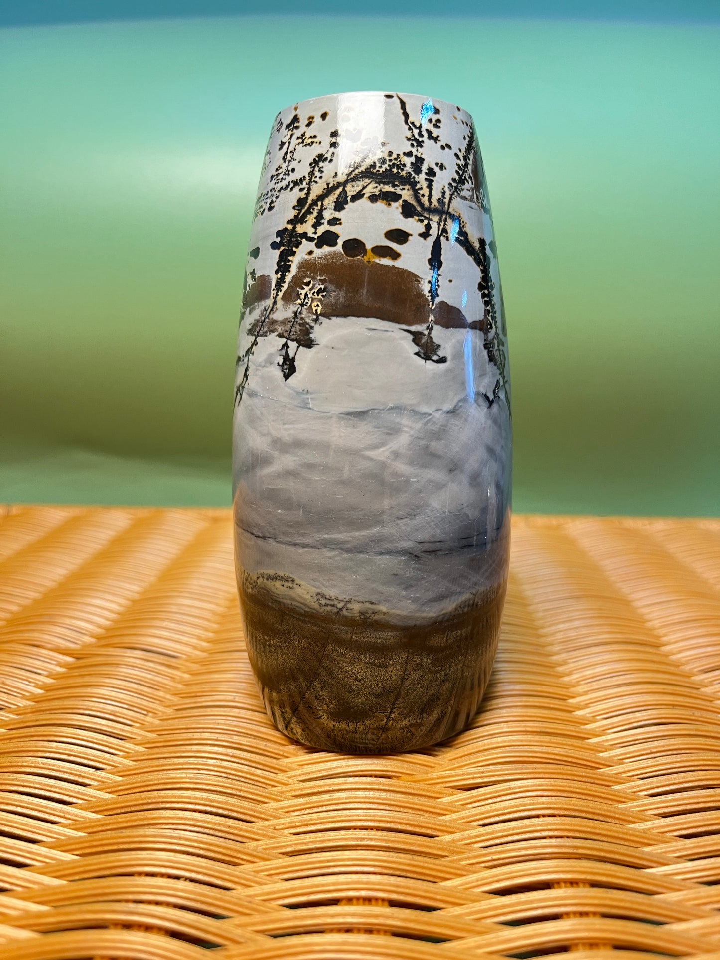 Picture jasper vase F1007
