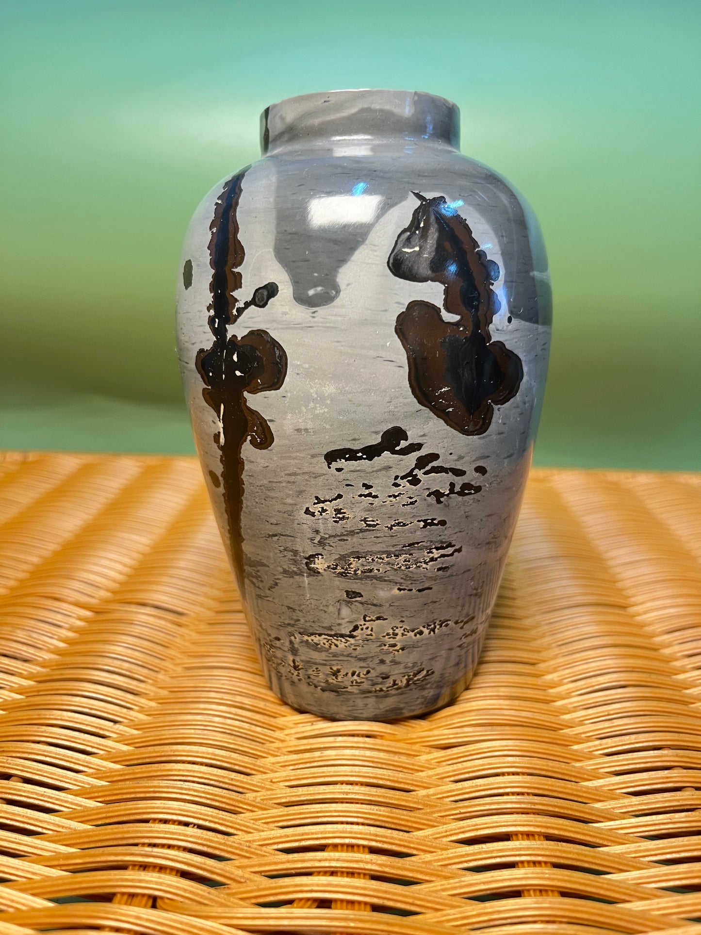 1002 Picture jasper chubby vase