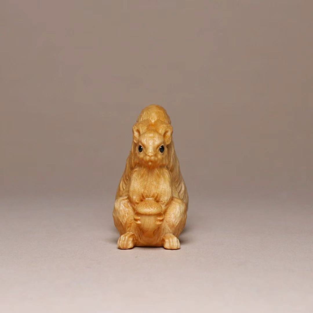 4.5CM Arborvitae wood squirrel