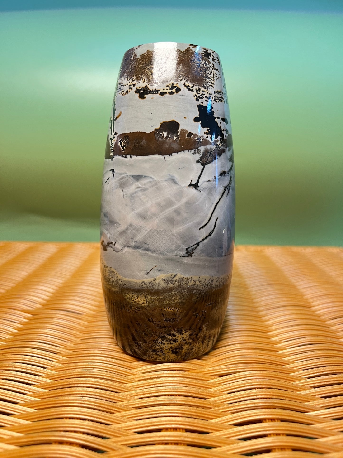 Picture jasper vase F1007