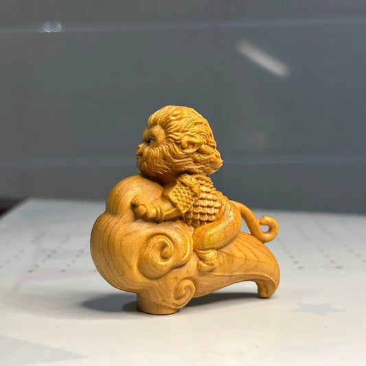 6CM Arborvitae wood monkey king sitting on lucky cloud