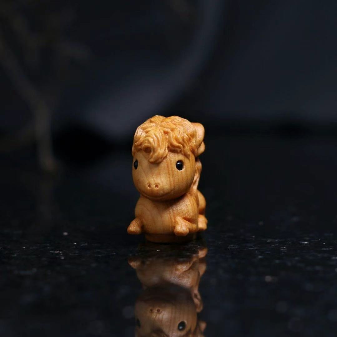 4x3CM Arborvitae wood pony / little horse