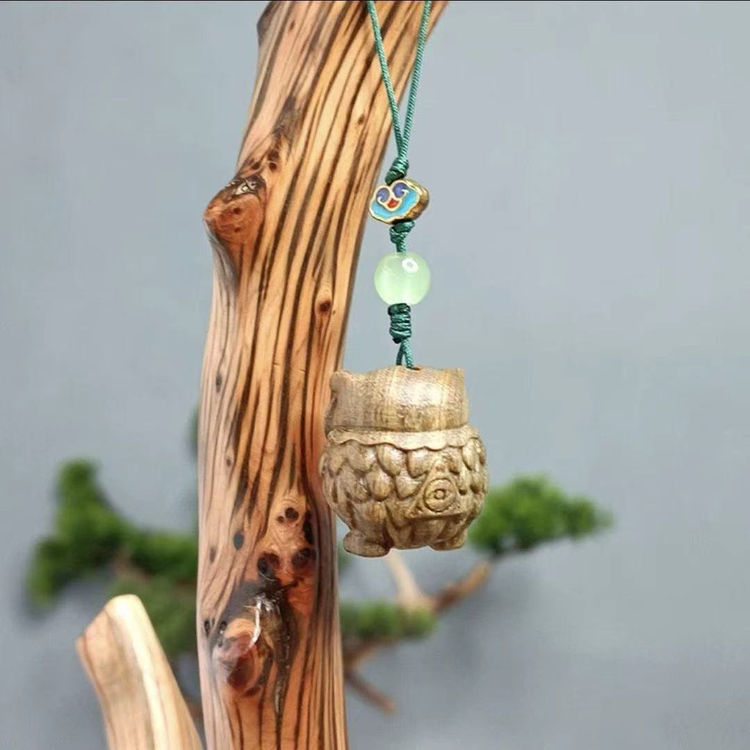 3CM sandal wood cute owl keychain