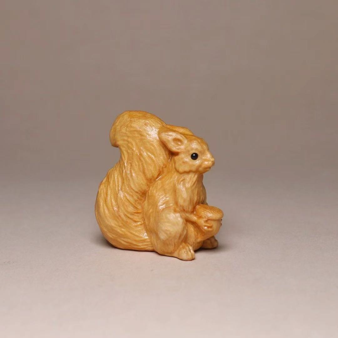 4.5CM Arborvitae wood squirrel